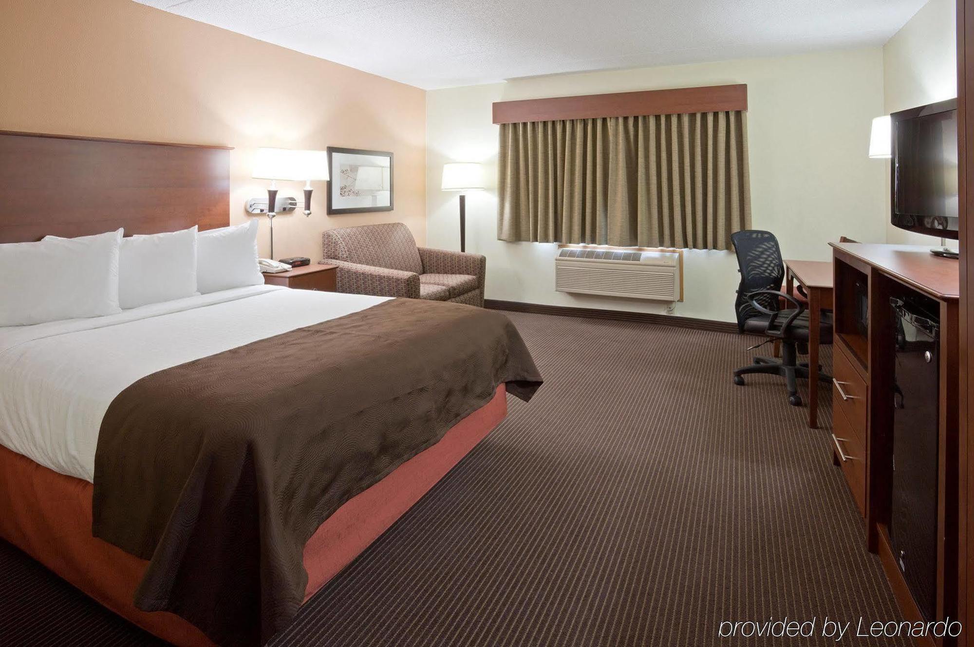 Americinn By Wyndham Бисмарк Экстерьер фото